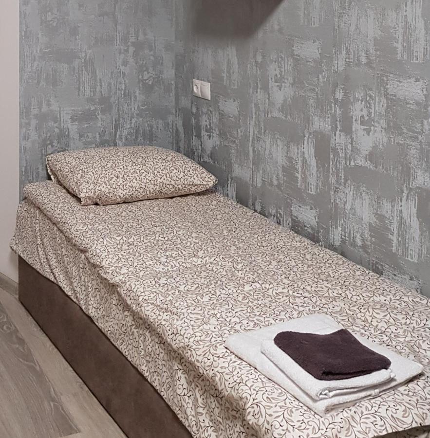 Hostel "Гном & Gnome" リヴィウ エクステリア 写真